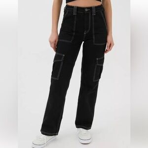 BDG Like New 31/32 Black Cargo Jeans with Contrast White Stitching Wide Leg